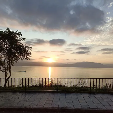 Sea Breeze Apartament *